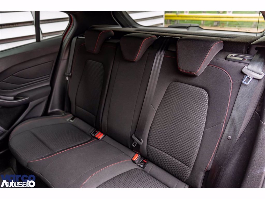 FORD Focus 1.0t ecoboost h st-line 125cv