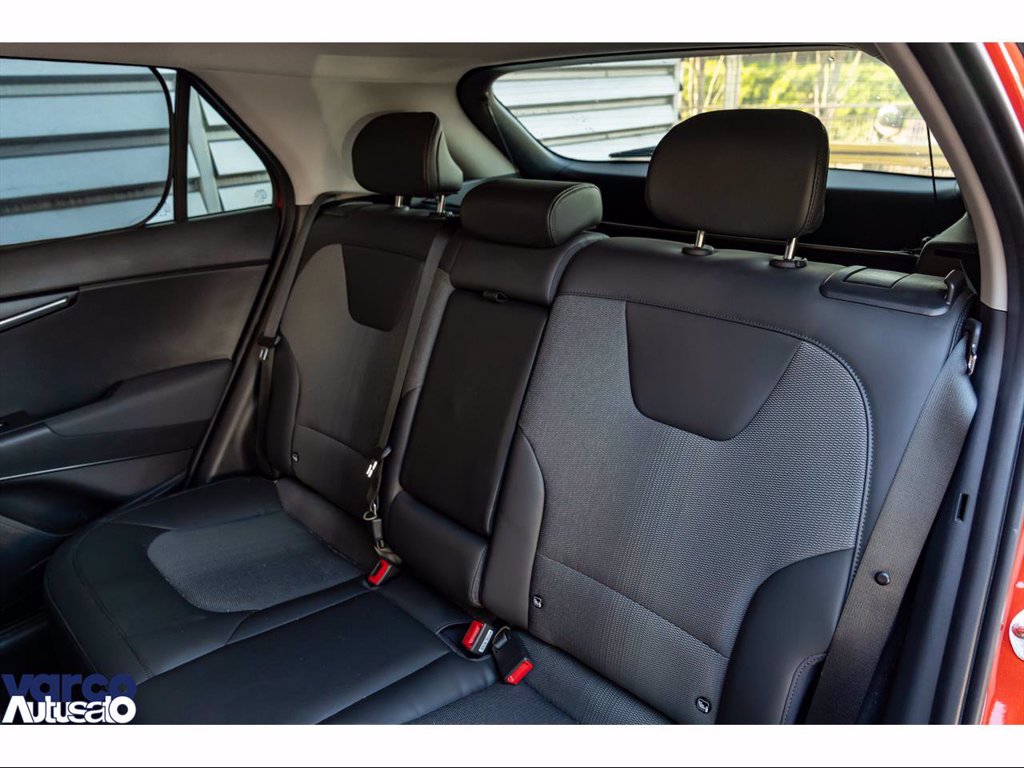 KIA Niro 1.6 gdi hev evolution premium pack dct6